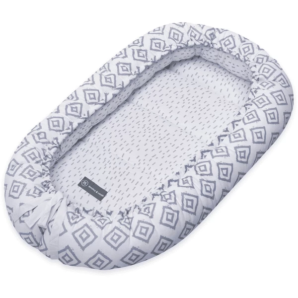 Emma & Noah Kuschelnest Rauten Blau 1 Emma & Noah Kuschelnest Rauten Blau